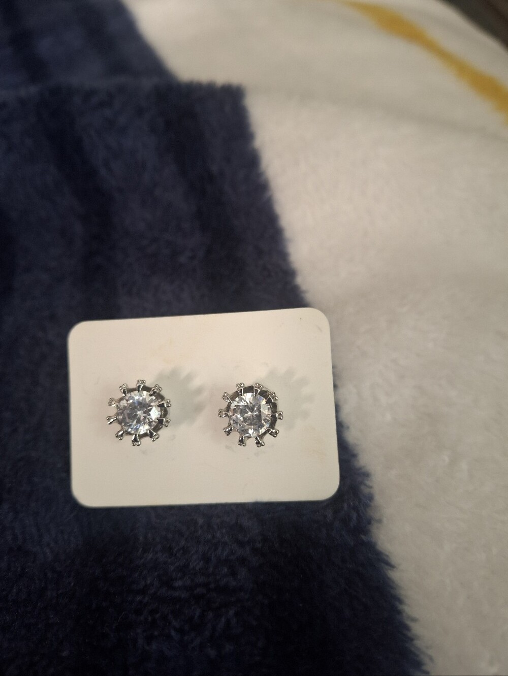 Classic Round Clear Crystal Stud Earrings - Silver Tone